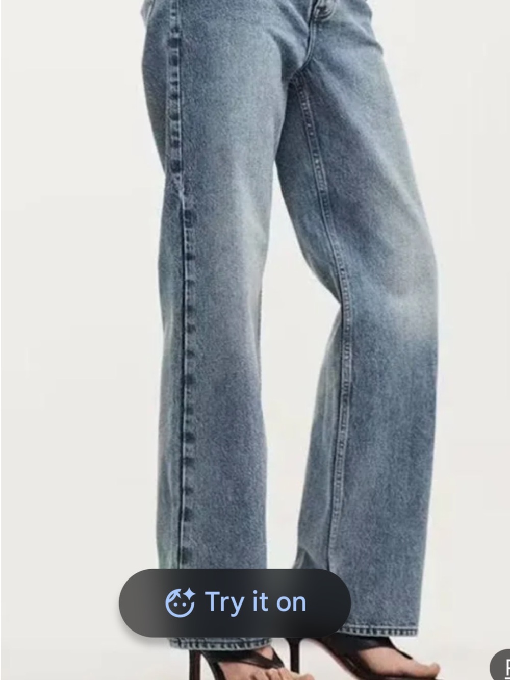 Frame Denim Le Pixie Slouch Jeans in Light Blue